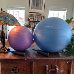 2 GAIAM YOGA BALLS